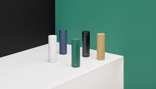 Tiger ママ様 ホワイトタイガー シロップママ 櫓の上でひとやすみ【伊豆アニマル