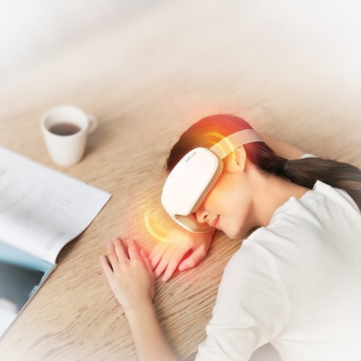 ニップラックス 温熱&加圧アイマスク EYE RELAX S ホワイト NP-ERS24W ニップラックス 温熱&加圧アイマスク EYE RELAX S ホワイト NP-ERS24W
