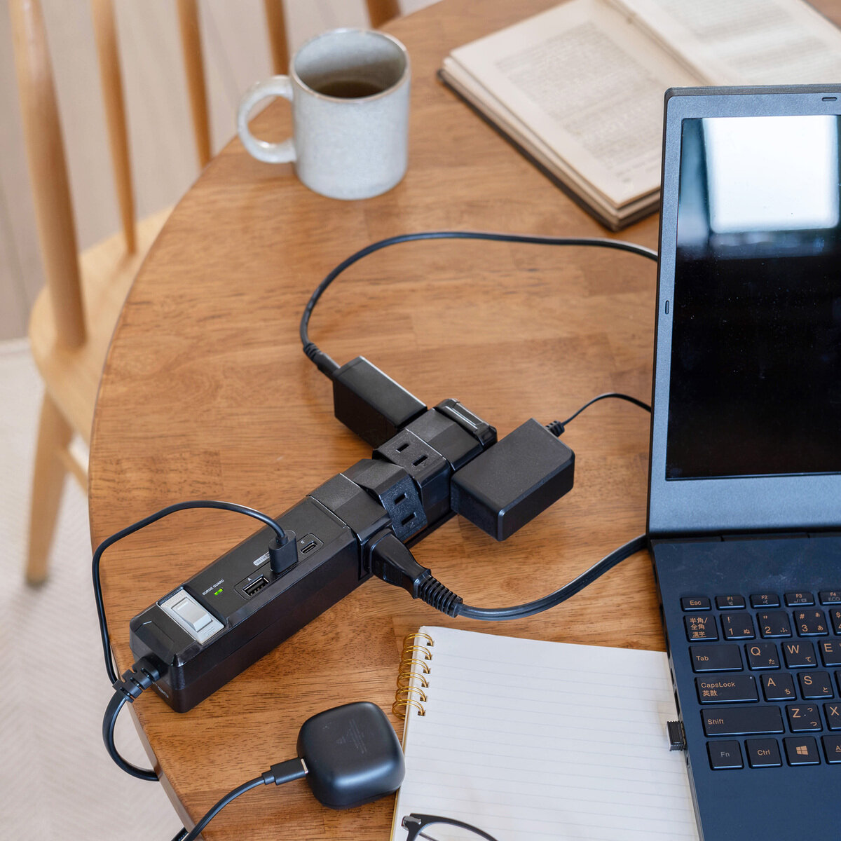 FARGO TAP KING USB 3.4A TYPE-C 回転タップ 延長コード 8個口 TYPE A x 2 TYPE C x 1 ブラック FARGO TAP KING USB 3.4A TYPE-C 回転タップ 延長コード 8個口 TYPE A x 2 TYPE C x 1 ブラック