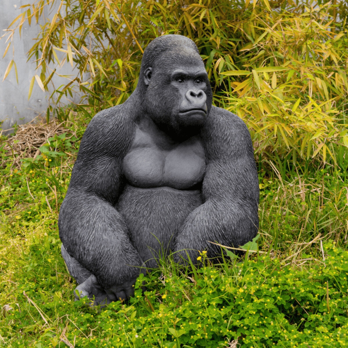 ウービア お座りゴリラの置物 特大 H13260 ウービア お座りゴリラの置物 特大 H13260