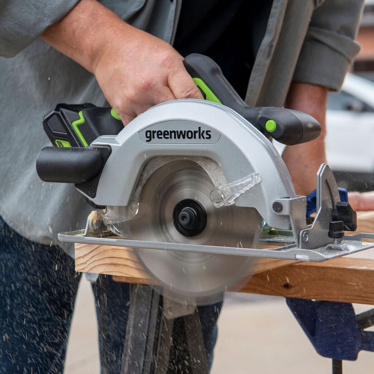 Greenworks 24V 184mm (7-1/4”) ブラシレスモーター搭載 丸のこ