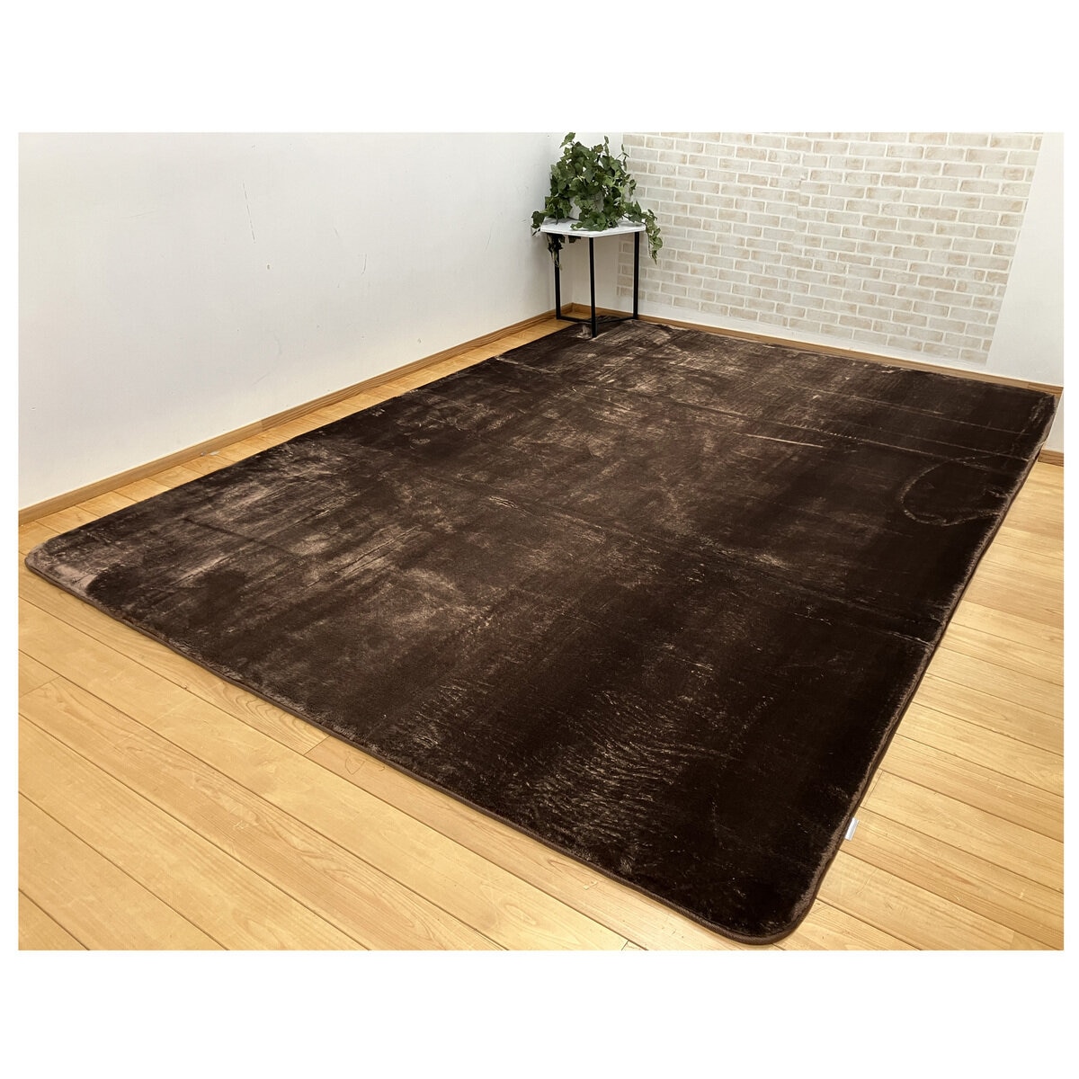 昭和西川 極厚フランネルラグ 200 x 270cm ブラウン