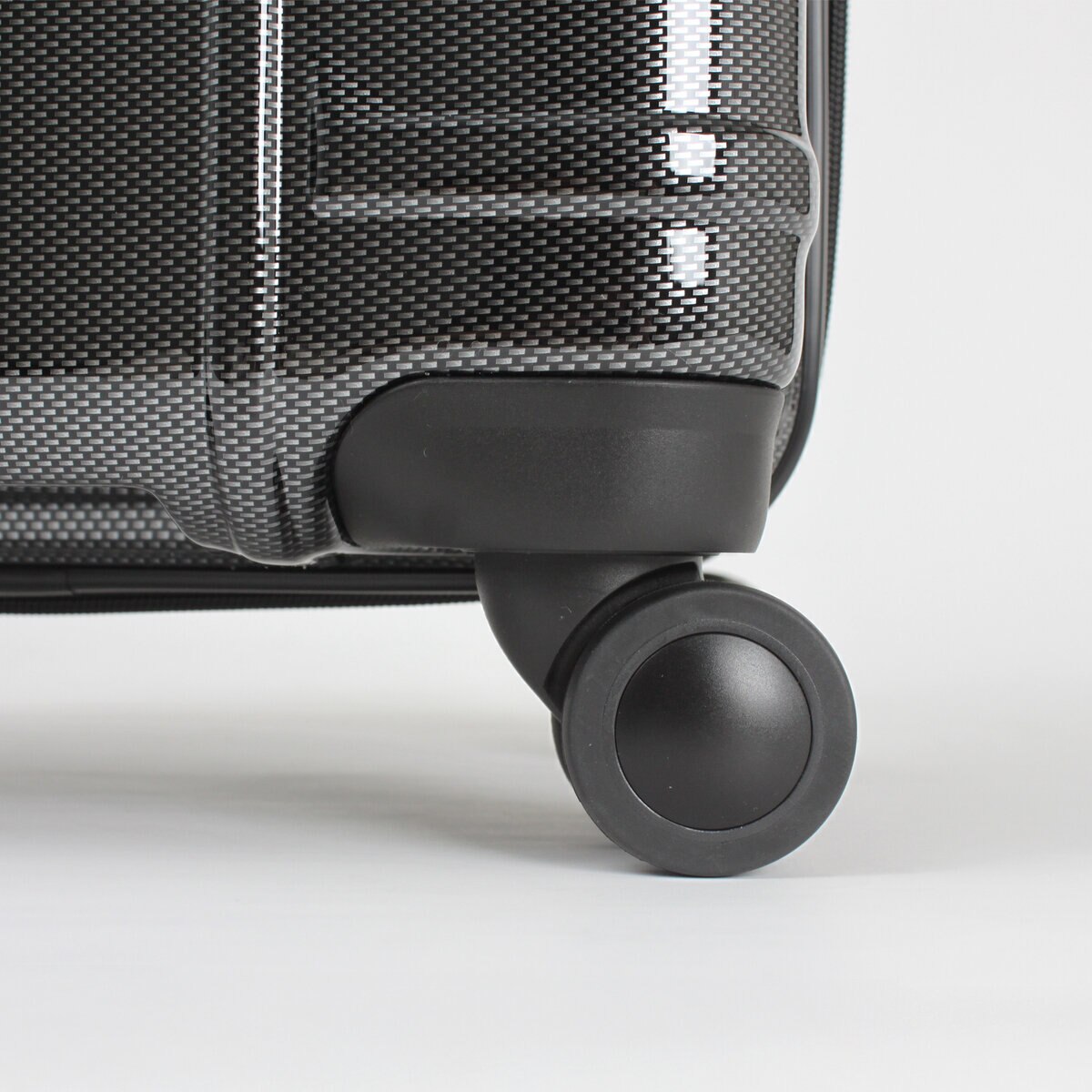 エース イグザクト カーボン柄スーツケース 機内持込みサイズ