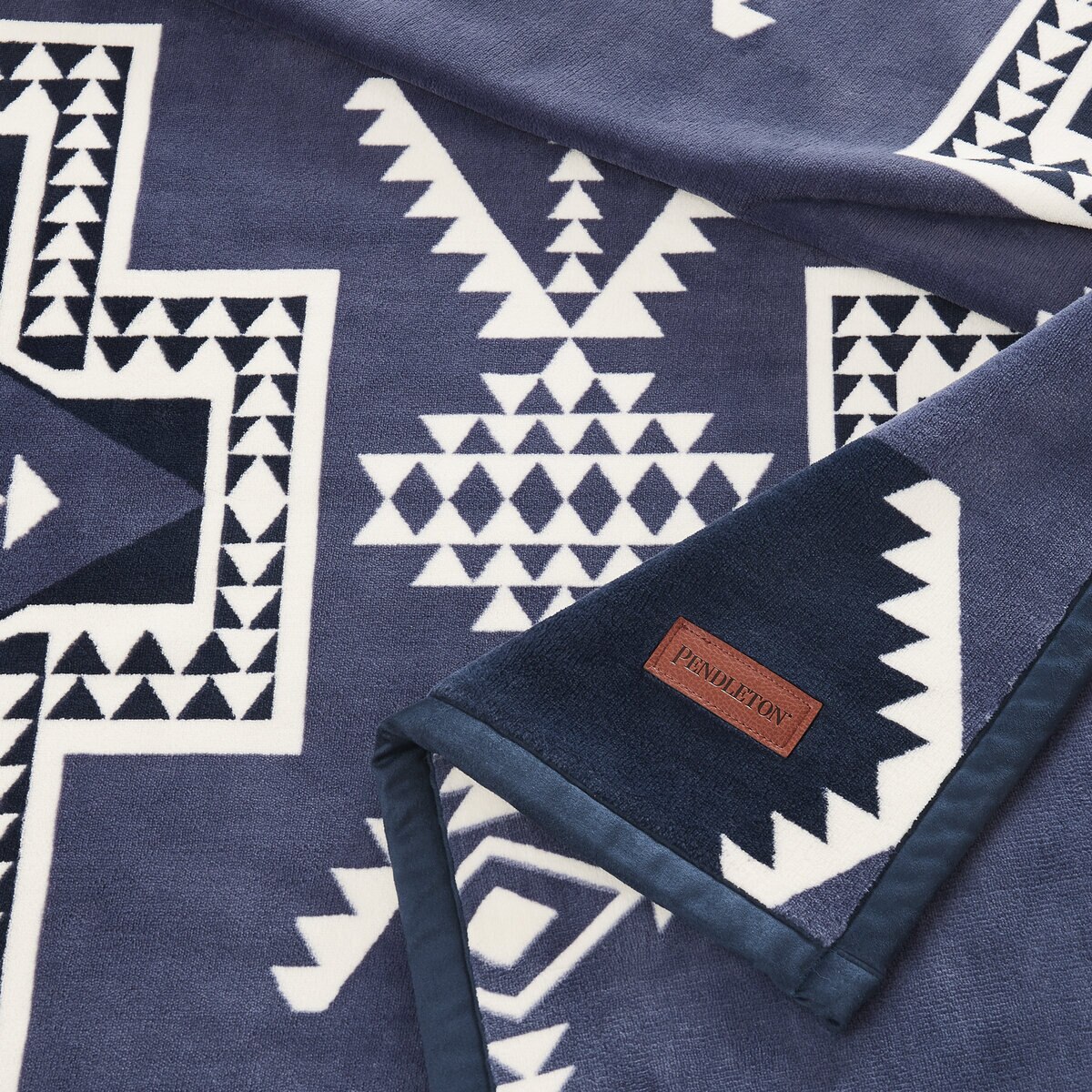 ペンドルトン 大判ひざ掛け リバーシブル 127cm x 177cm コネホス