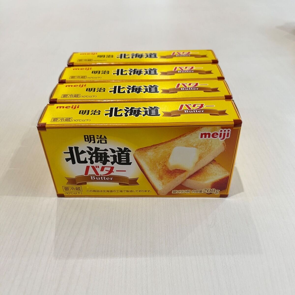 明治 北海道バター (200g x 4個) 明治 北海道バター (200g x 4個)