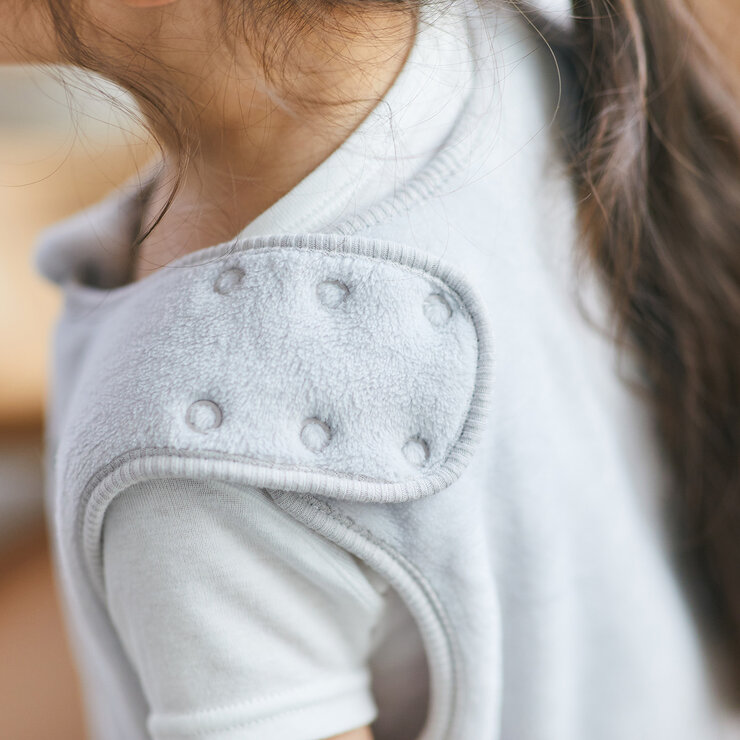 エイデンアンドアネイ フリース足つきスリーパー グレーポラー 90cm