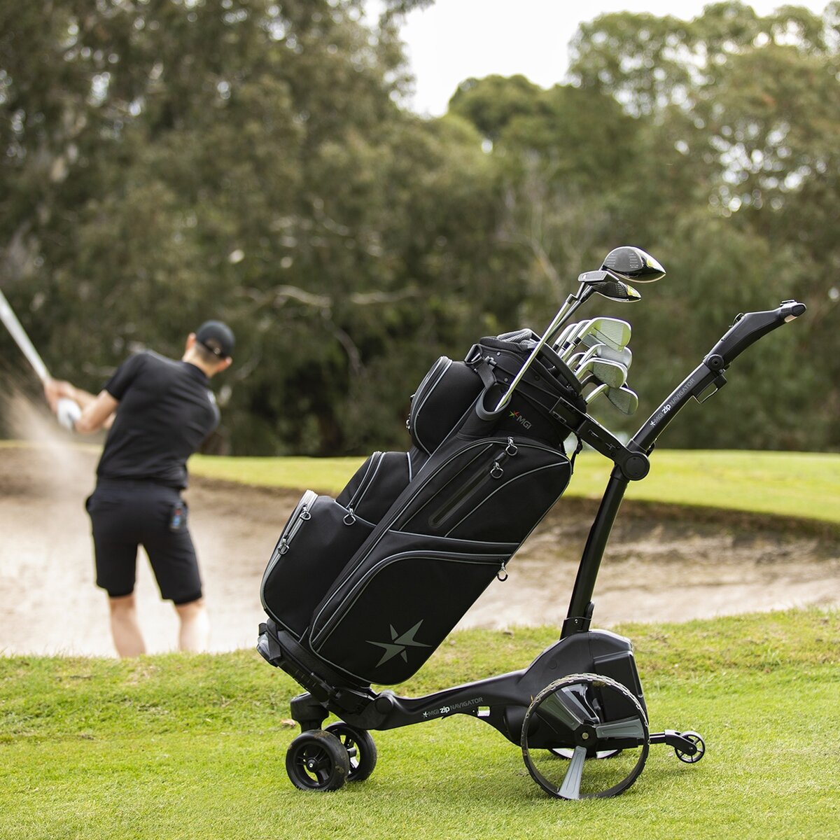 ELECTRIC Golf スウェット Mサイズ ブラック MGI ジップナビゲーター ゴルフ用 電動キャディー ブラック