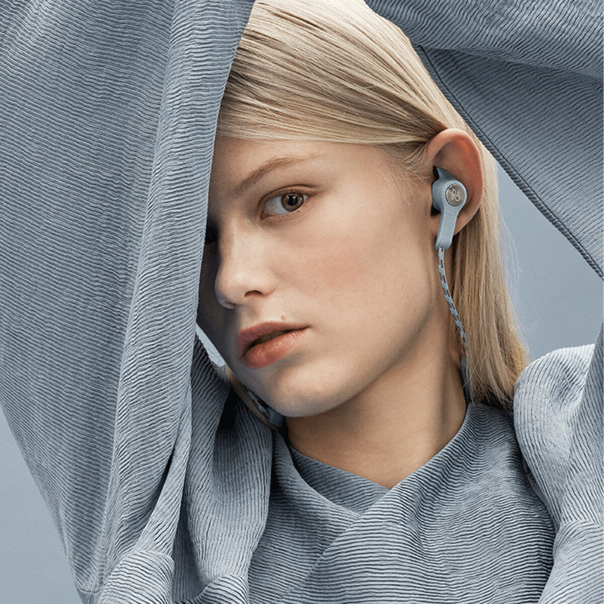 B&O Beoplay ワイヤレスイヤホン E6