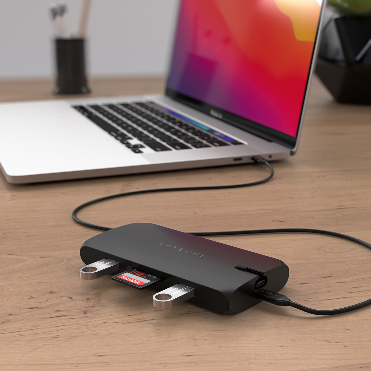 USB-C ON-THE-GO マルチポートアダプター　ブラック