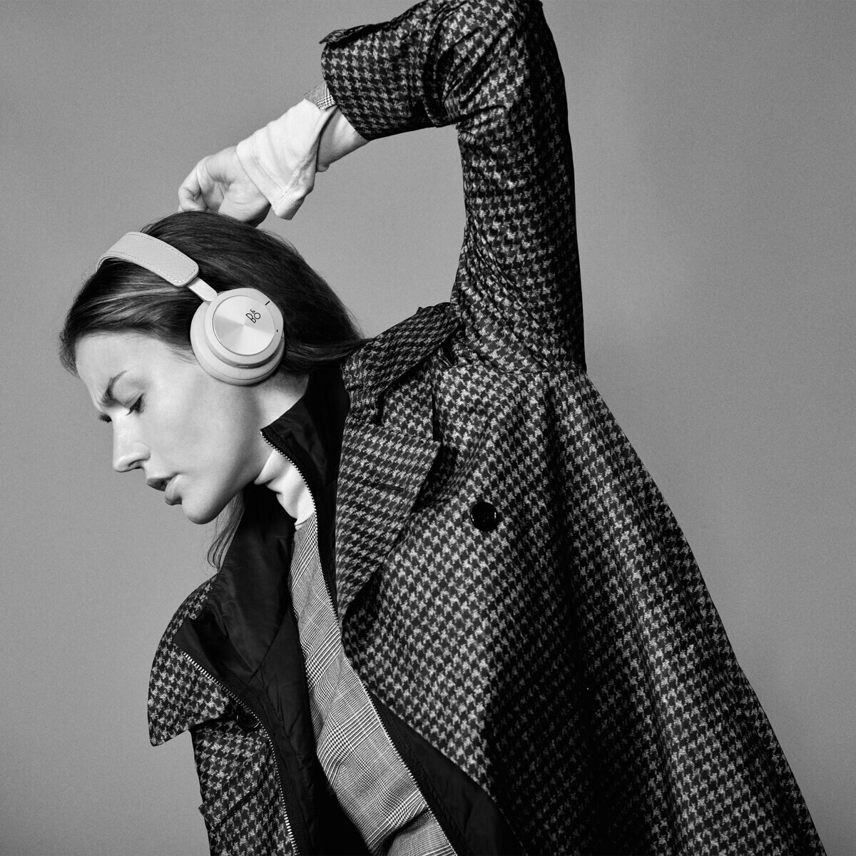 B&O Beoplay ノイズキャンセリングヘッドホン H8i