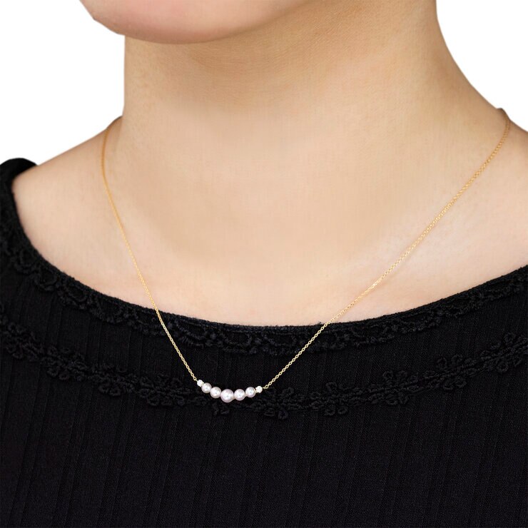 あこやパール 18K イエローゴールド パール 5点 & ダイヤモンド 0.04カラット ネックレス あこやパール 18K イエローゴールド パール 5点 & ダイヤモンド 0.04カラット ネックレス