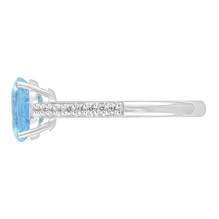 18Kホワイトゴールド オーバルカットブルートパーズ & 0.12カラットダイヤモンド リング