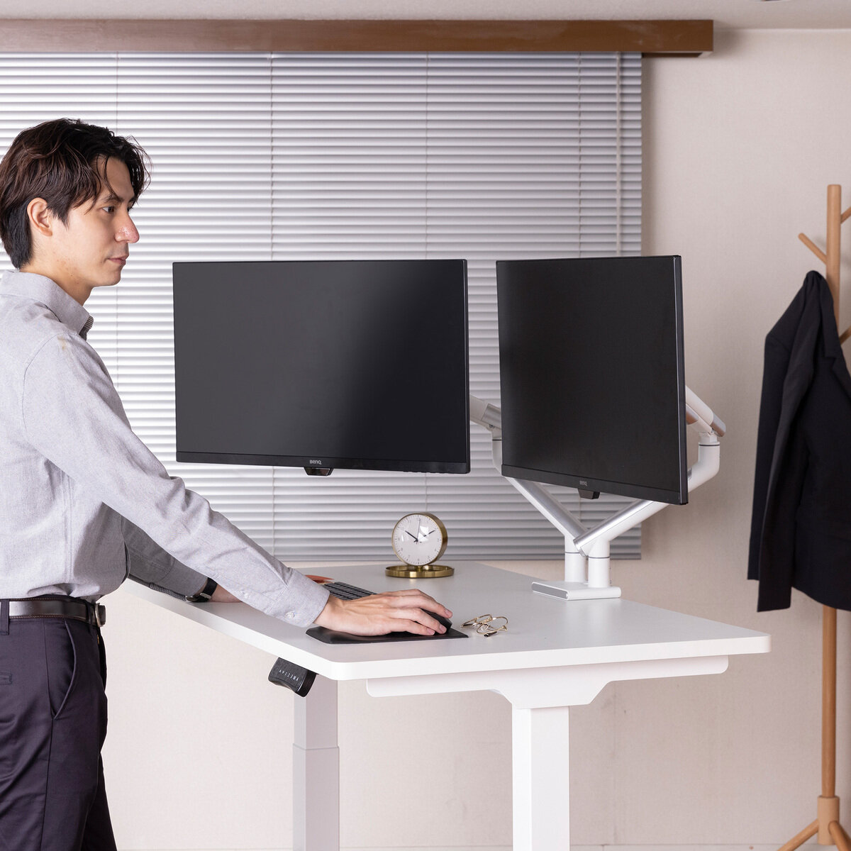 iggy / デュアルモニターアーム / DA122 / 耐荷重2～9kg / 13～32