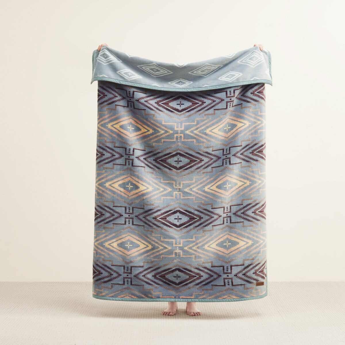 ペンドルトン 大判ひざ掛け リバーシブル 127cm x 177cm サンセット