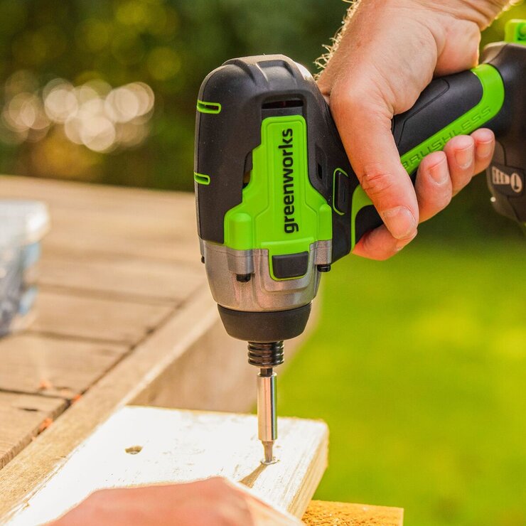 Greenworks 24V 298N-m (2,640 in-Lbs) Brushless Motor Impact Driver