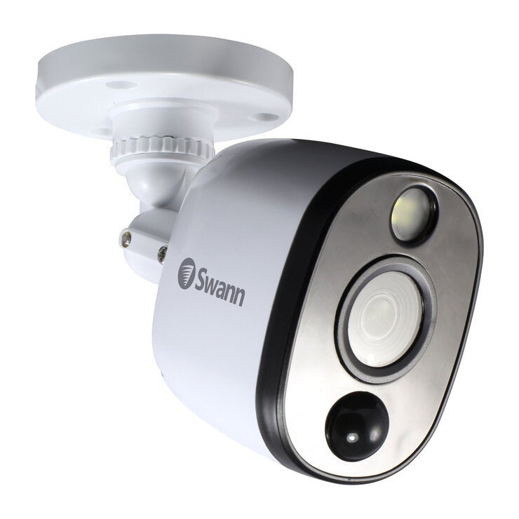 Swann(スワン)8CH 1080 DVRシステム 2TB 警告ライト バレット型 カメラ8台 Swann(スワン)8CH 1080 DVRシステム 2TB 警告ライト バレット型 カメラ8台