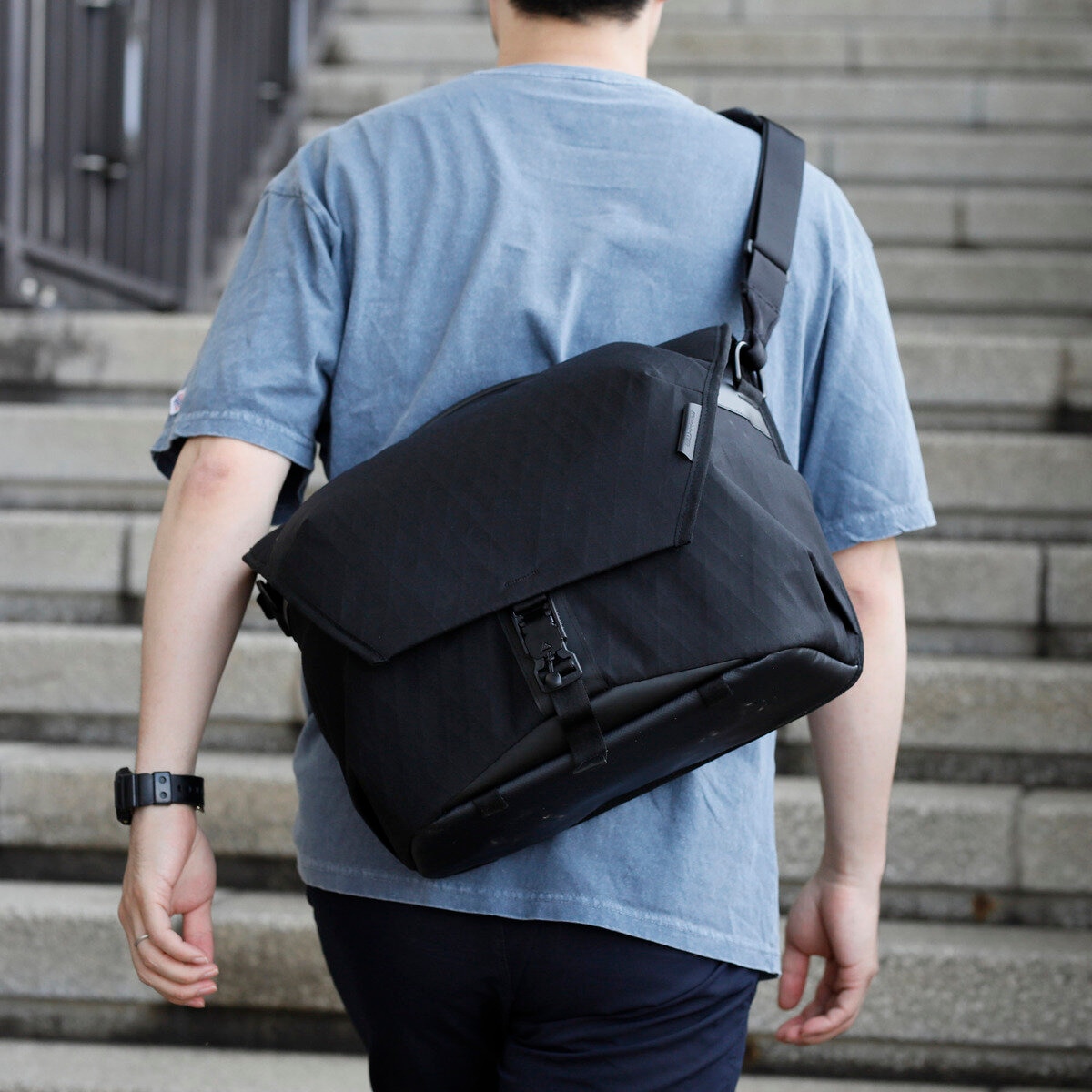 ハクバ GW-PRO マルチモード ショルダーカメラバッグ 15L