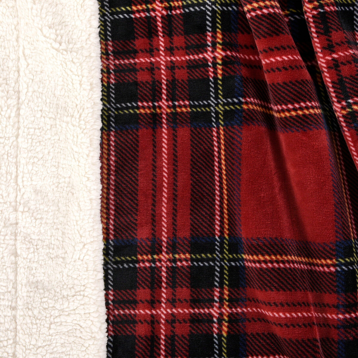 CREAGARAN（SCOTLAND製 ） ひざ掛け（大判）、逸品・レアもの ③ ライフコンフォート 大判ひざ掛け プレード レッド x ブラック x