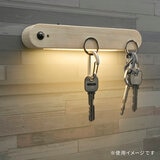オーム電機 LEDナイトライト 人感＆明暗センサー付き 明るい木目調 NIT-BK06-W