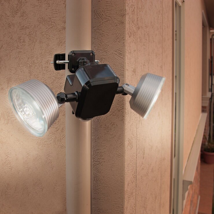 RITEX フリーアーム式 LED乾電池センサーライト3.5W×2灯 LED-265