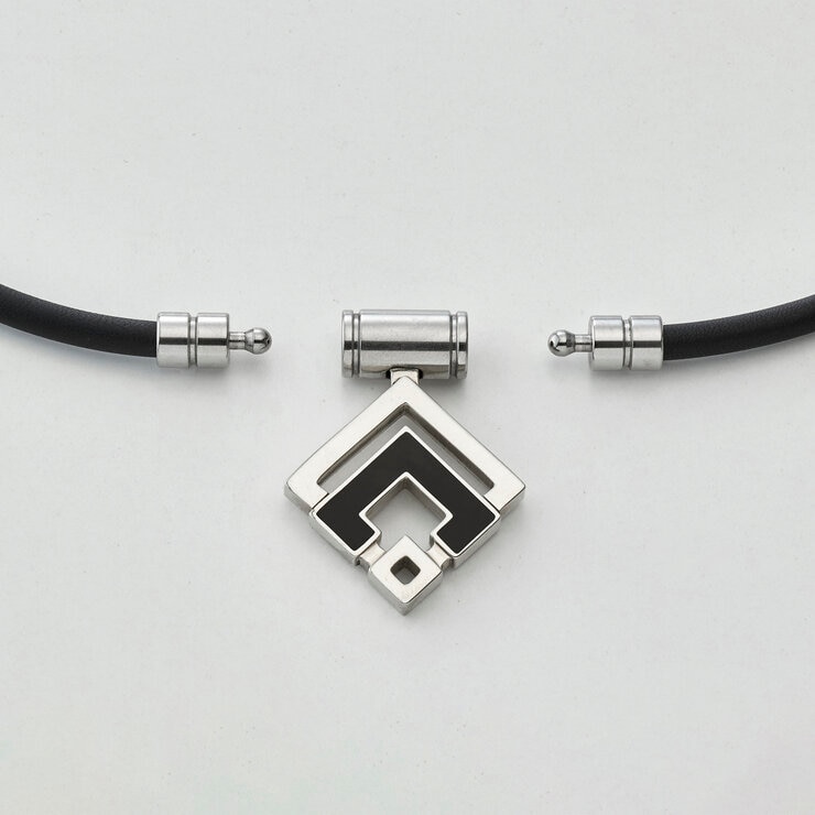 コラントッテ タオ α ARAN ネックレス シルバー/ブラック