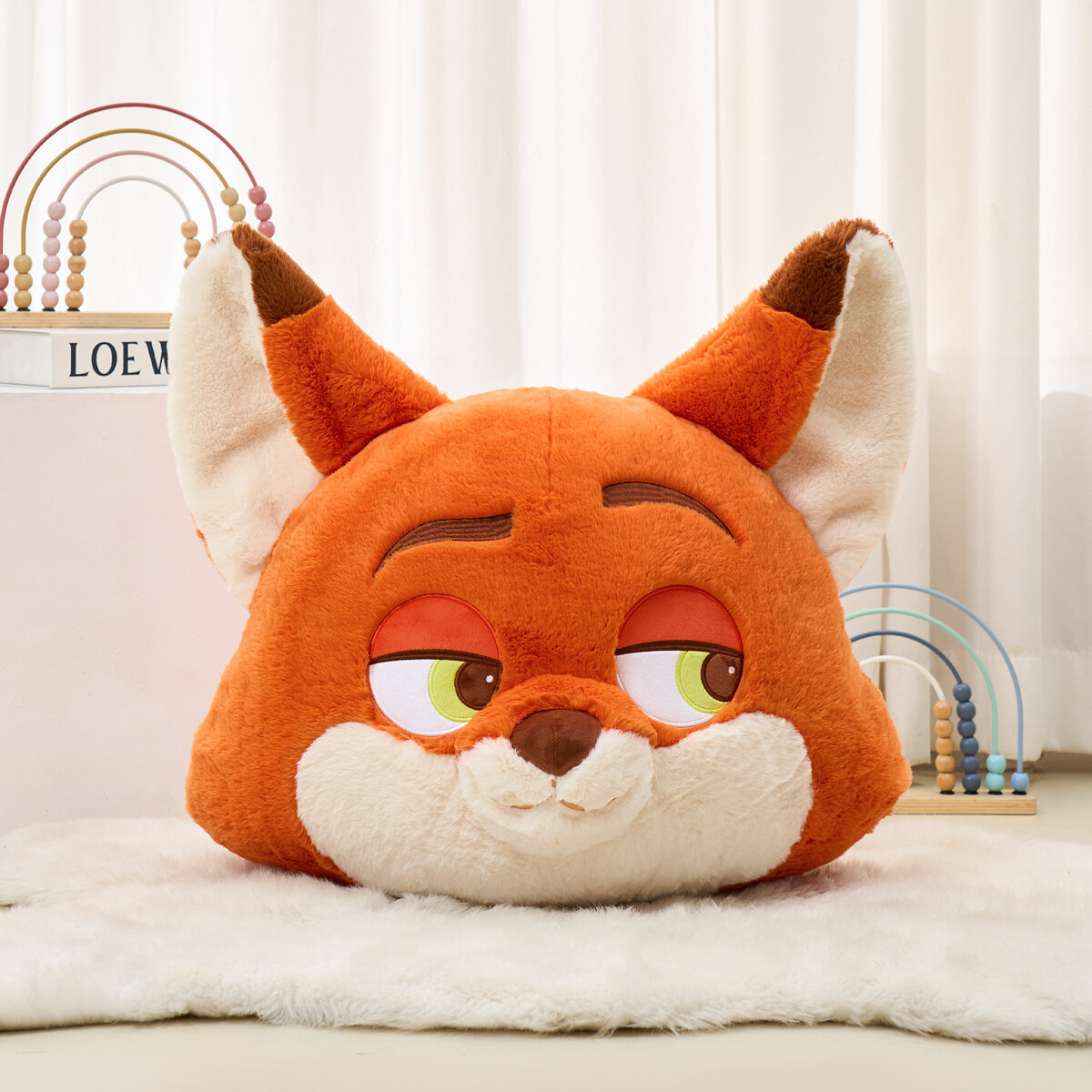 Disney クッション ニック 55 x 31 x 22cm | Costco Japan