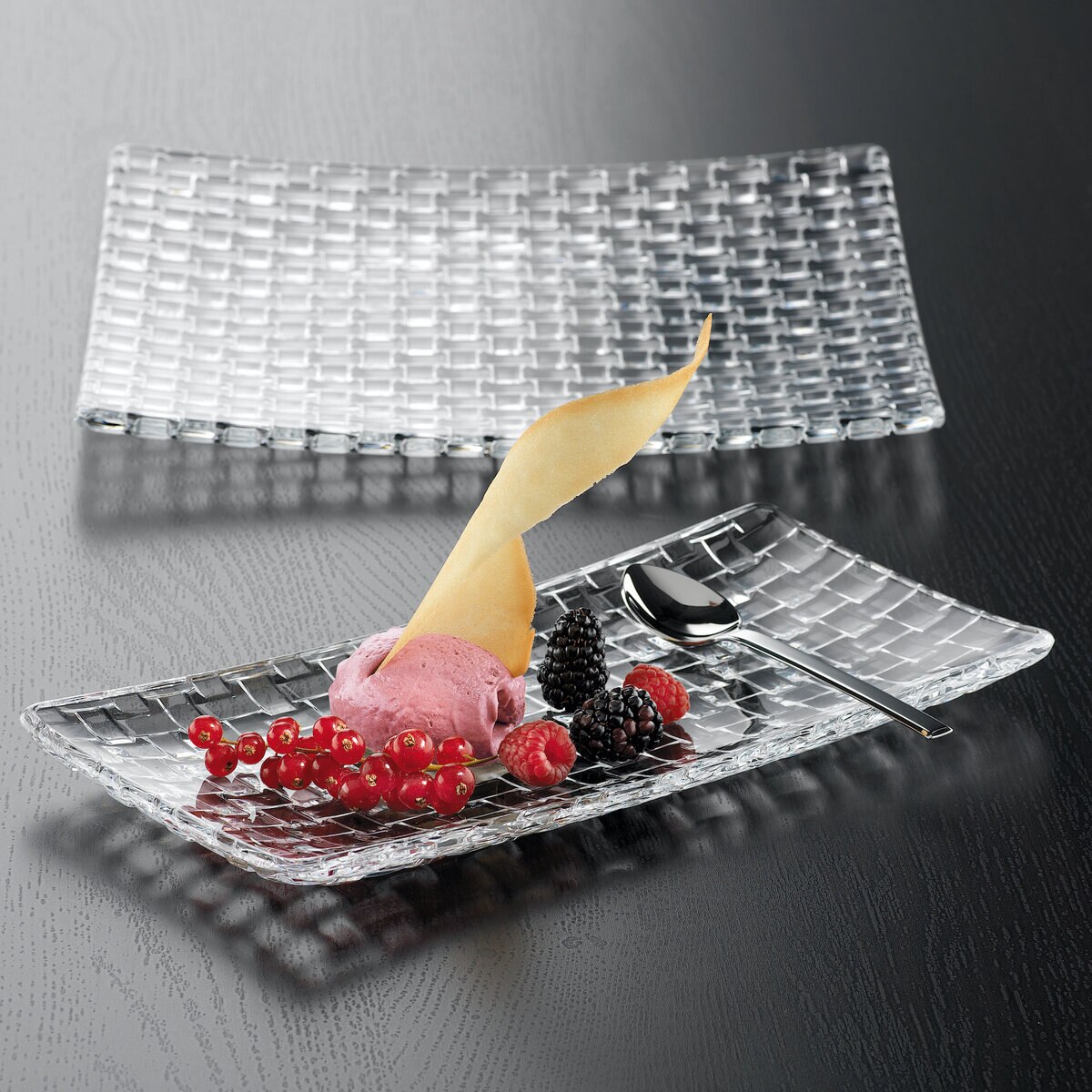 ナハトマン ボサノバ レクタングラー プレート 28cm 1枚入り ナハトマン ボサノバ レクタングラー プレート 28cm 1枚入り