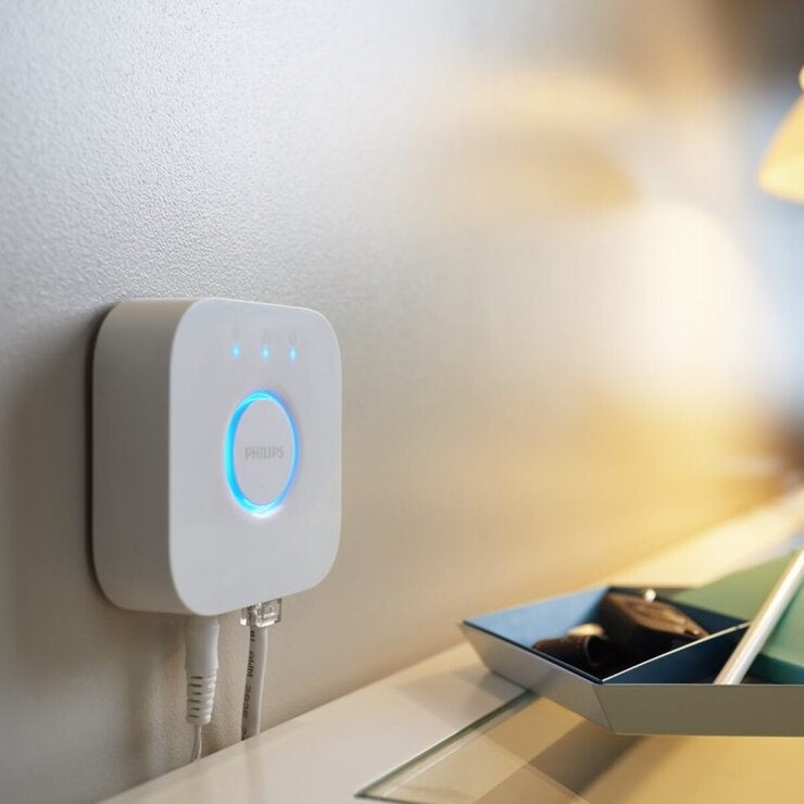 フィリップス Hue ホワイトグラデーションスターターセット ブリッジ・E26LED電球2個・スマートボタン フィリップス Hue ホワイトグラデーションスターターセット ブリッジ・E26LED電球2個・スマートボタン
