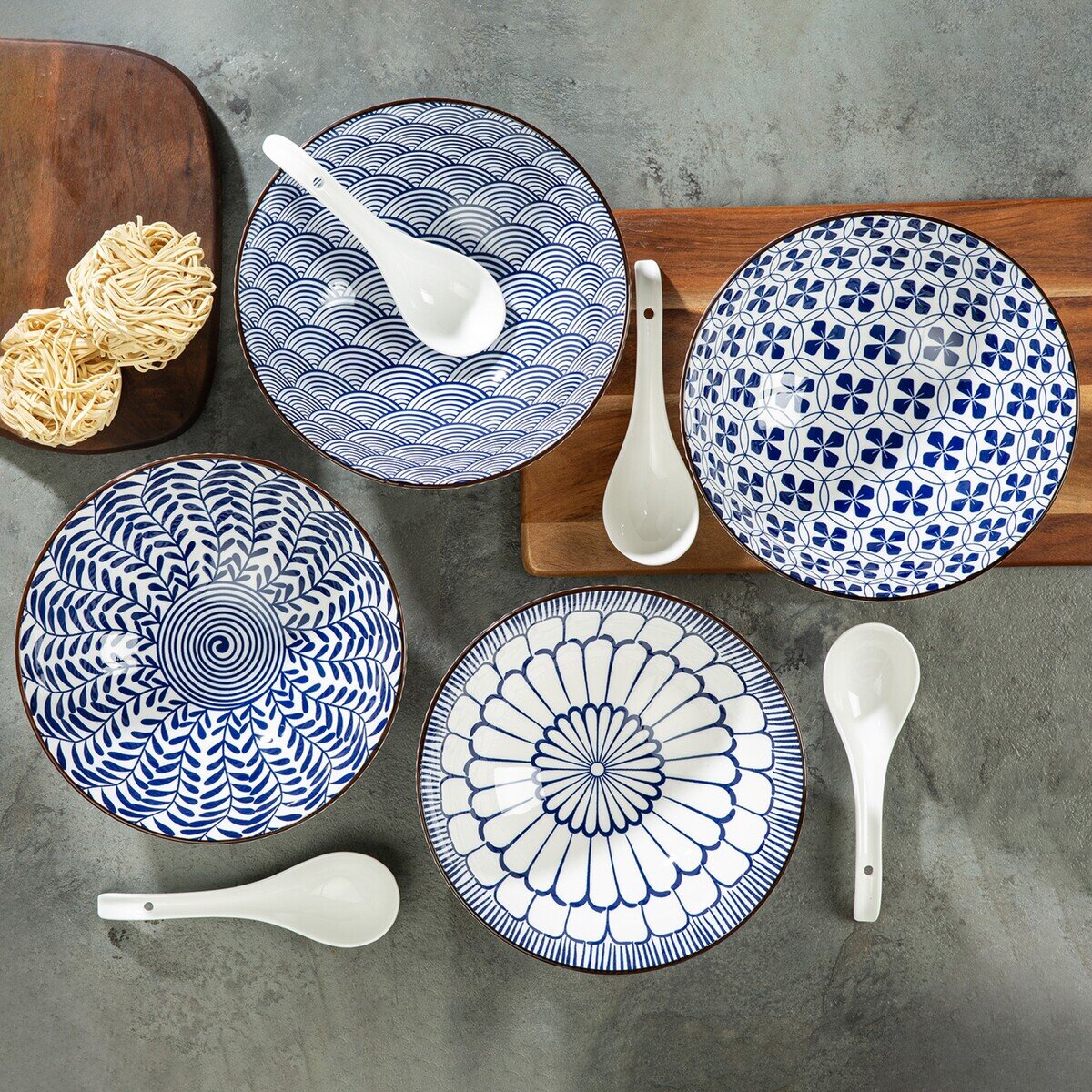 Signature Housewares Ramen Bowls With Spoons 4PC