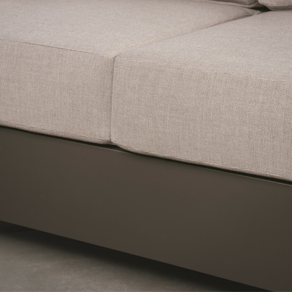 サンヴィラ Beckett 屋外用テーブル & ソファ 4点セット