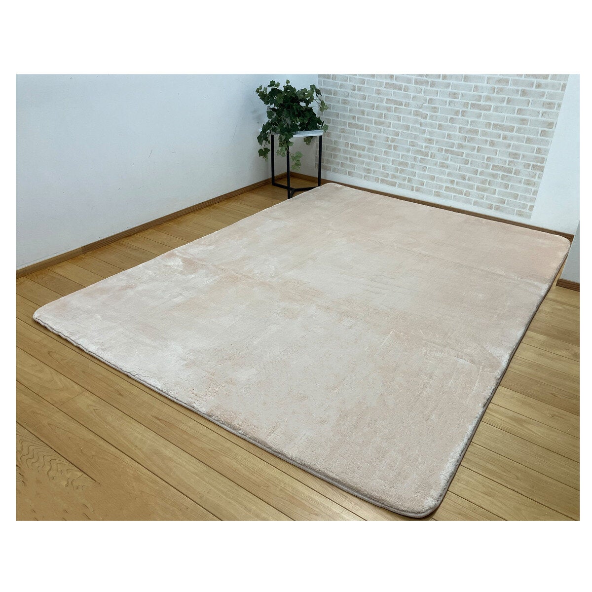 昭和西川 極厚フランネルラグ 200 x 270cm ベージュ | Costco Japan