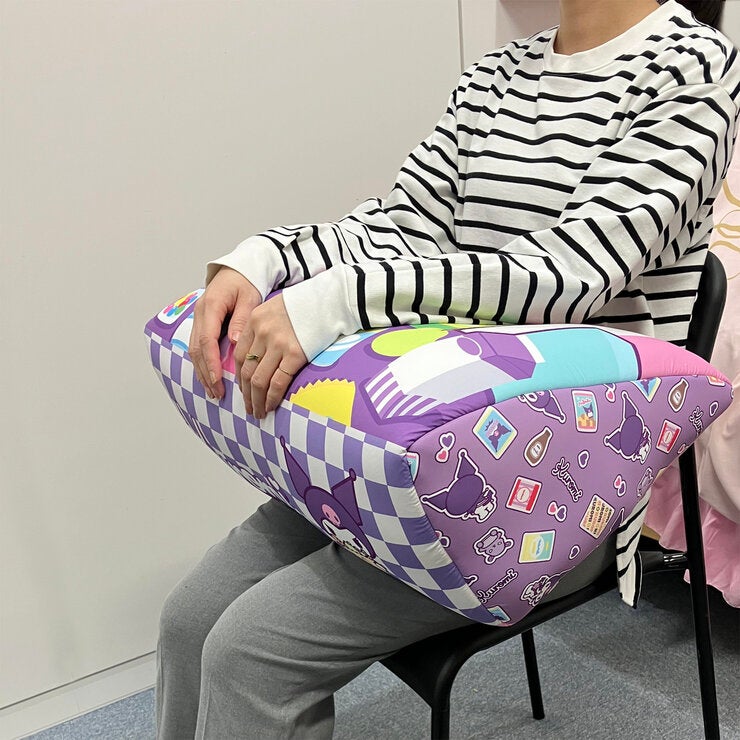 冷感くつろぎ三角クッション クロミ | Costco Japan
