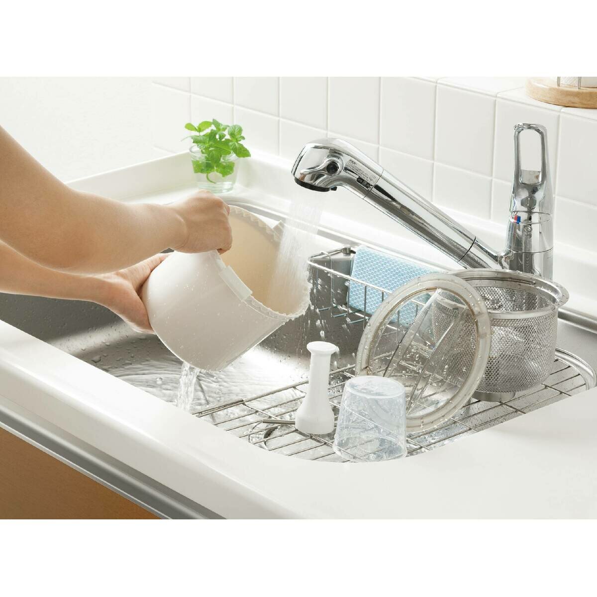 ツインバード コンパクト精米器 4合 MR-E520W