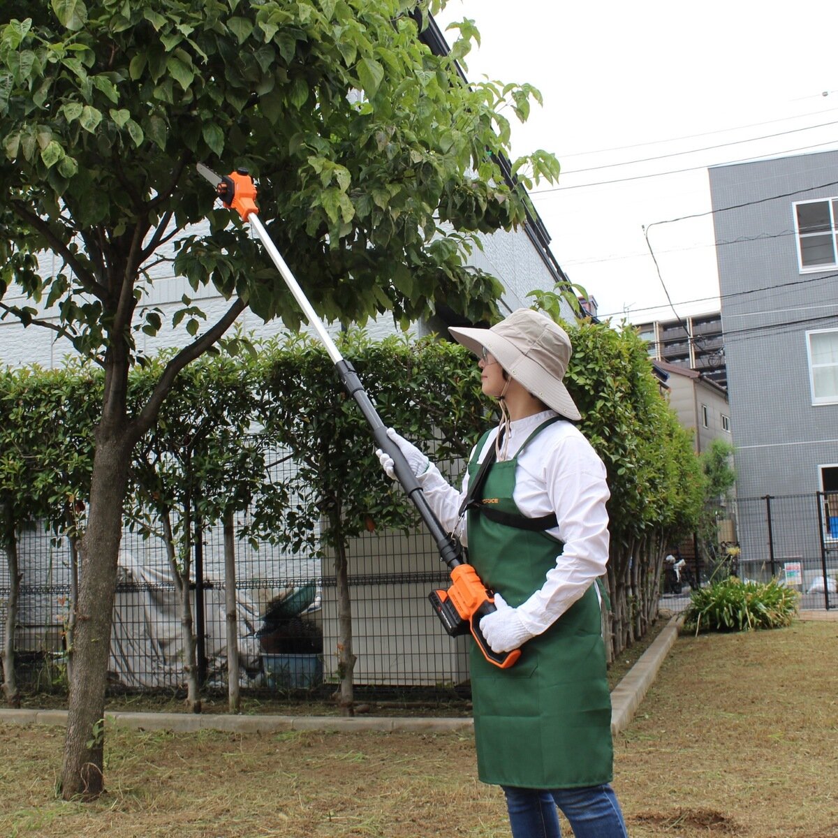 ヤードフォース 24V ブラシレスモーター 高枝チェーンソー