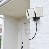大進 AC コンセント式 LEDセンサーライト3灯 DLA-20T300