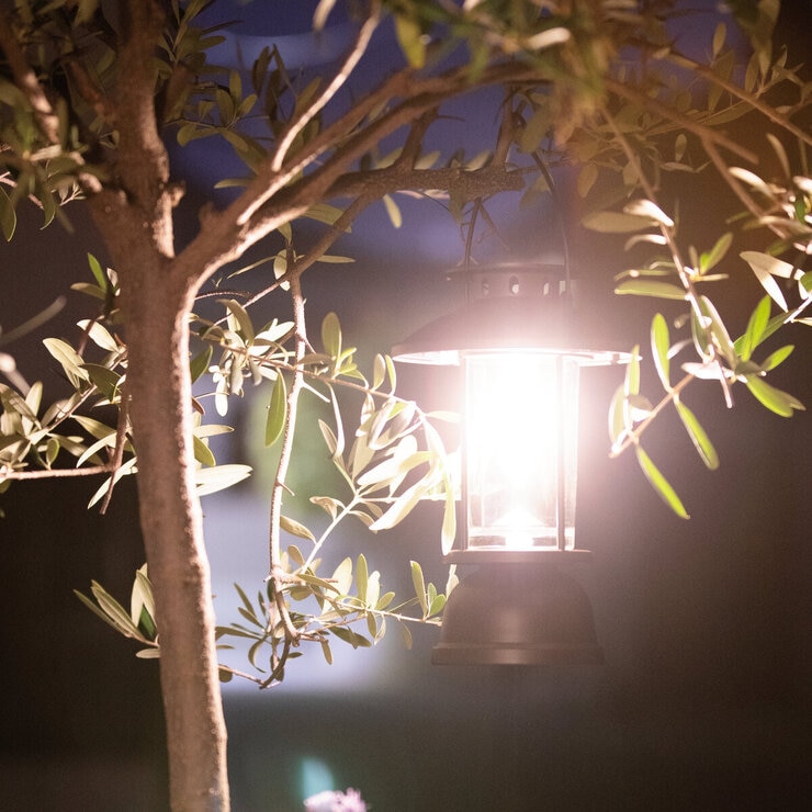 LEDソーラーライト 2本セット ランタン型/吊下げ/床置き LEDソーラーライト 2本セット ランタン型/吊下げ/床置き