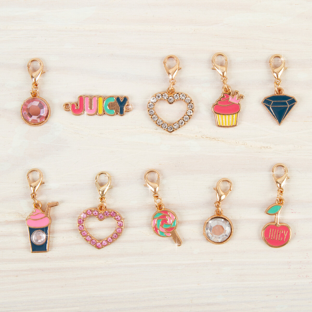 ジューシークチュール　ブレスレット Juicy Couture ハート チャーム ブレスレット Heart Charm