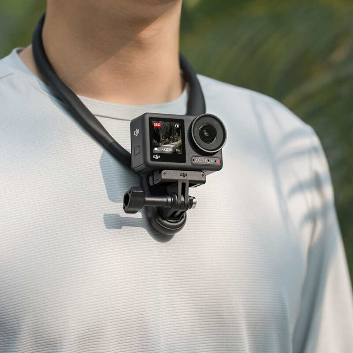 DJI OSMO ACTION4 バンドル（エクストリームバッテリー&ミニバック＋&吊り下げネックマウント&ミニ延長ロッド付き）