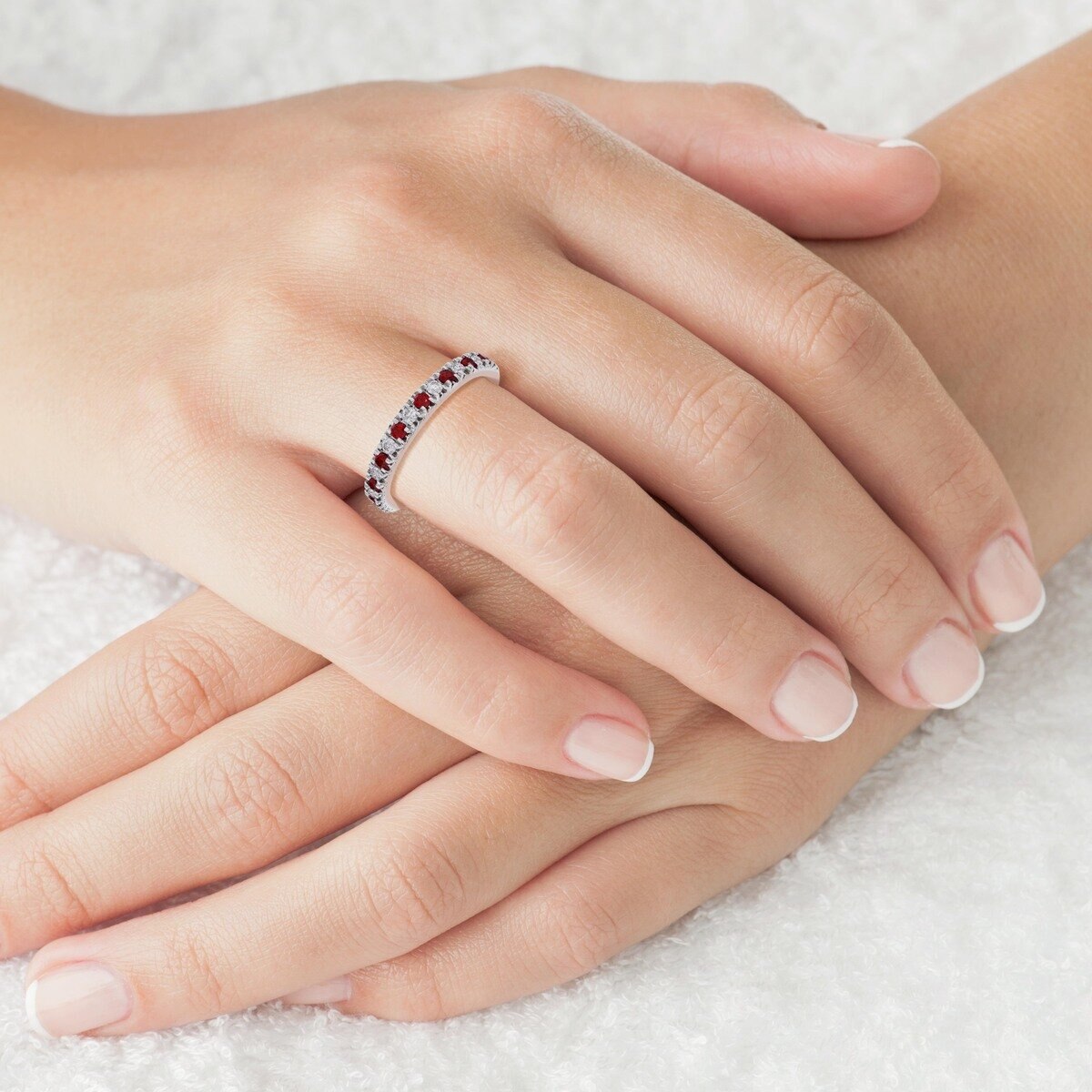 18K ホワイトゴールド 0.15カラット ダイヤモンド & ルビー リング