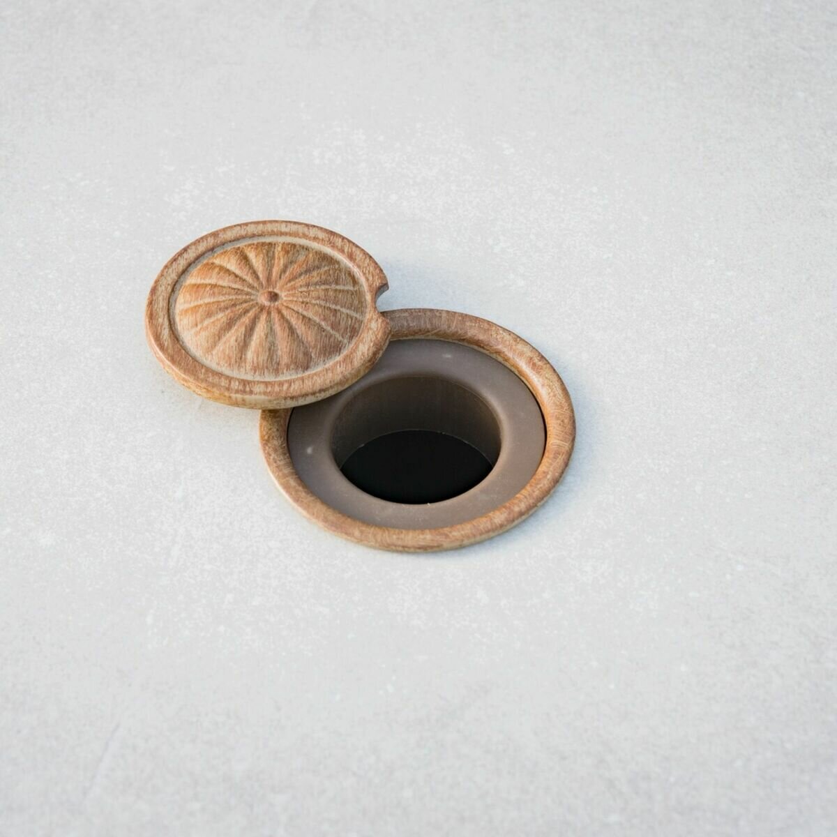 サンヴィラ Charme 屋外用テーブル & チェア 5点セット