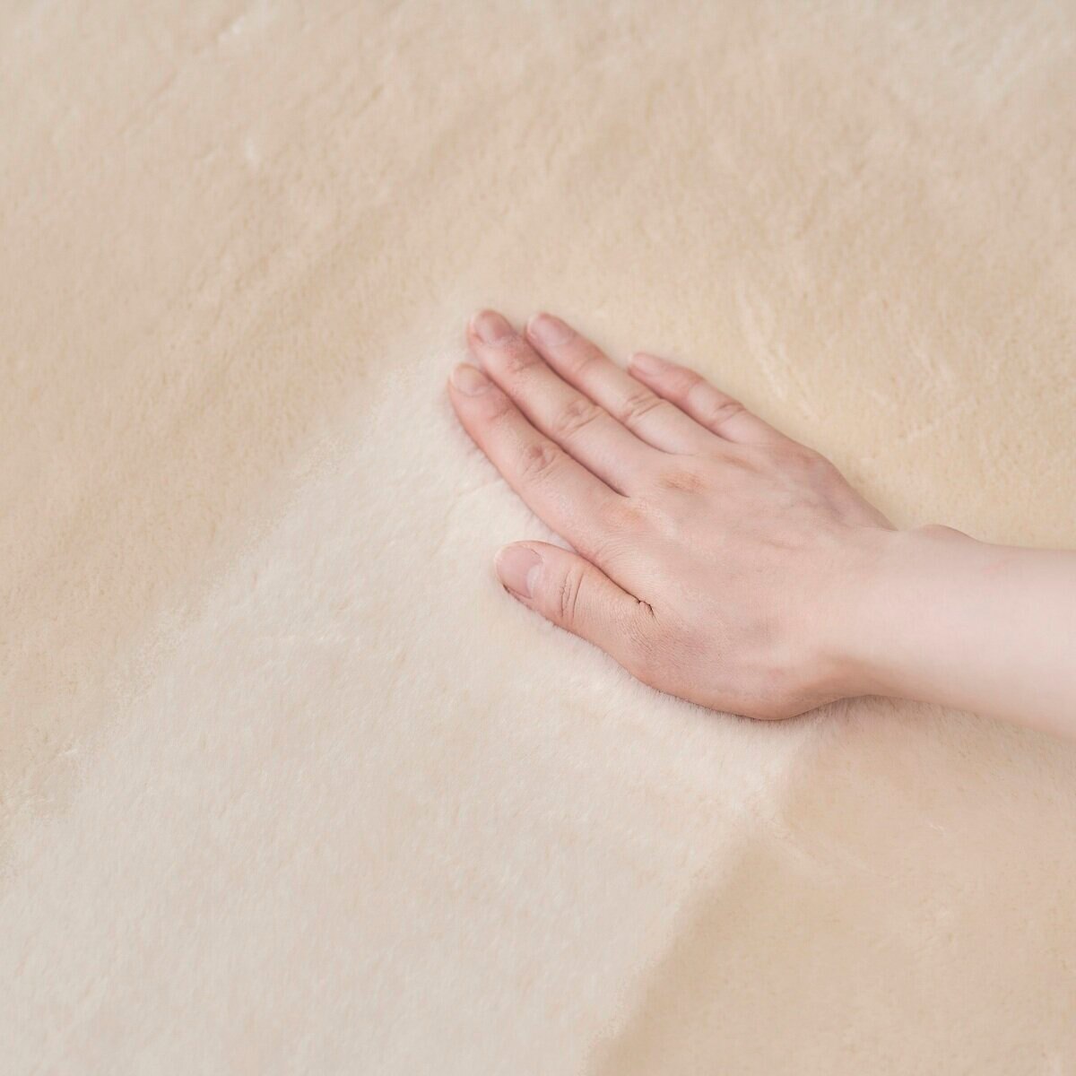 アイリスオーヤマ ラ・クッションラグ 低反発タイプ 185cm x 240cm アイリスオーヤマ ラ・クッションラグ 低反発タイプ 185cm x 240cm