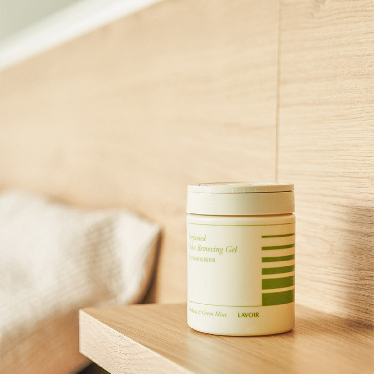 LAVOIR (ラヴァ) ジェル型室内消臭剤 バーベナ&ミントの香り 3個 LAVOIR (ラヴァ) ジェル型室内消臭剤 バーベナ&ミントの香り 3個