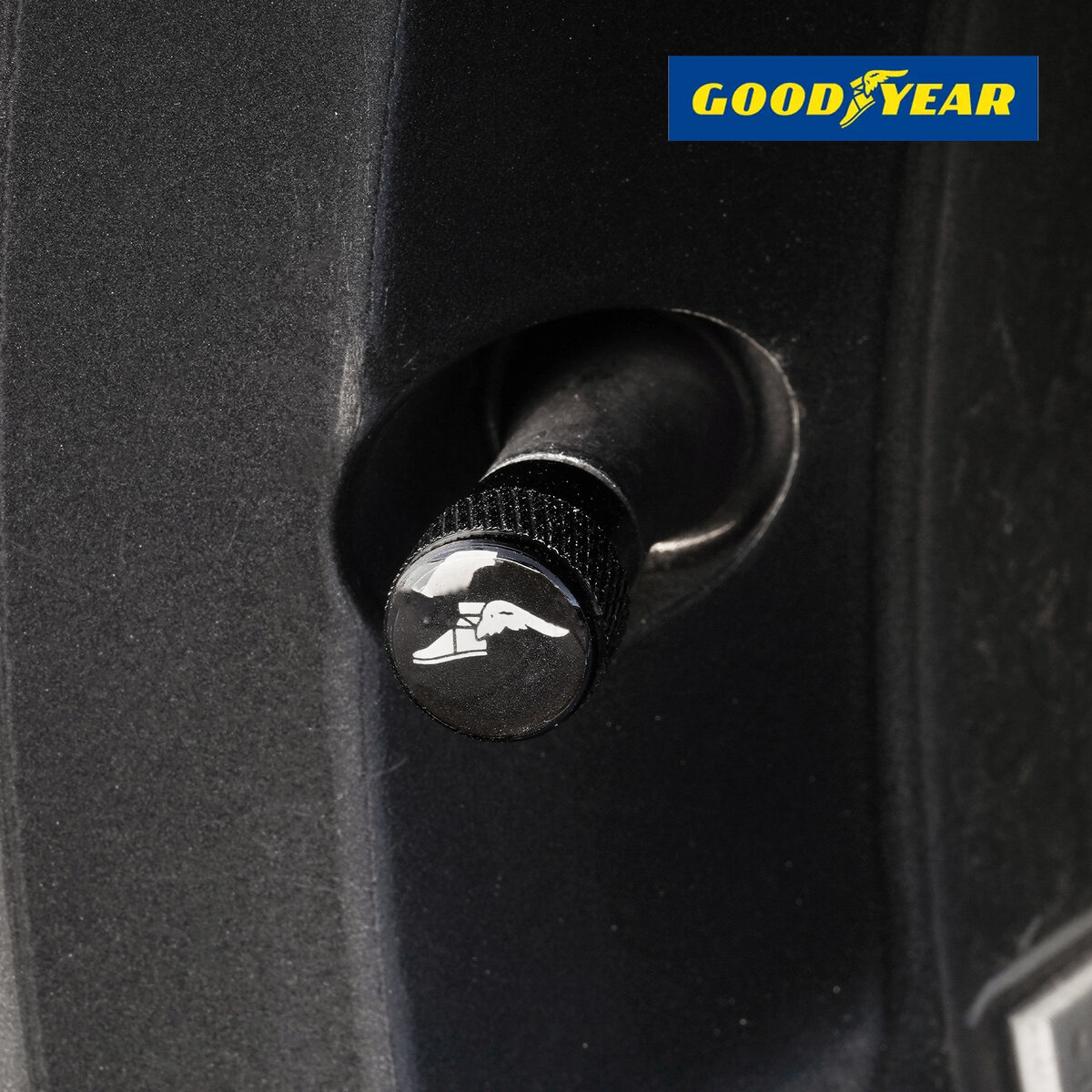 グッドイヤー エアバルブキャップ アルミ ブラック 4個入り