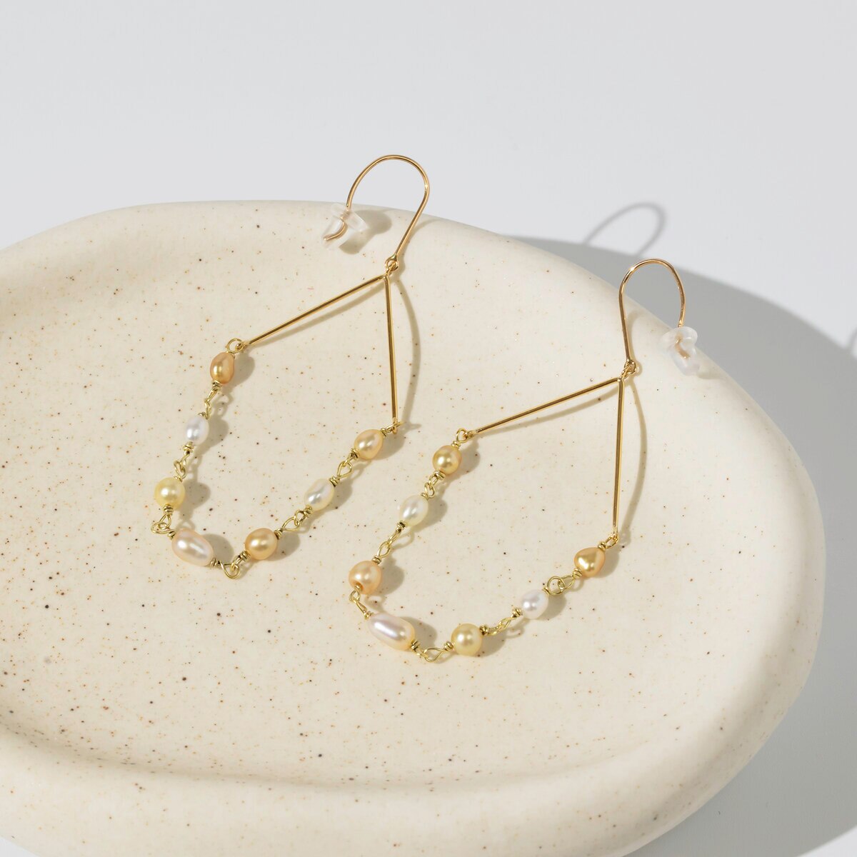 南洋真珠ピアス 18K イエローゴールド