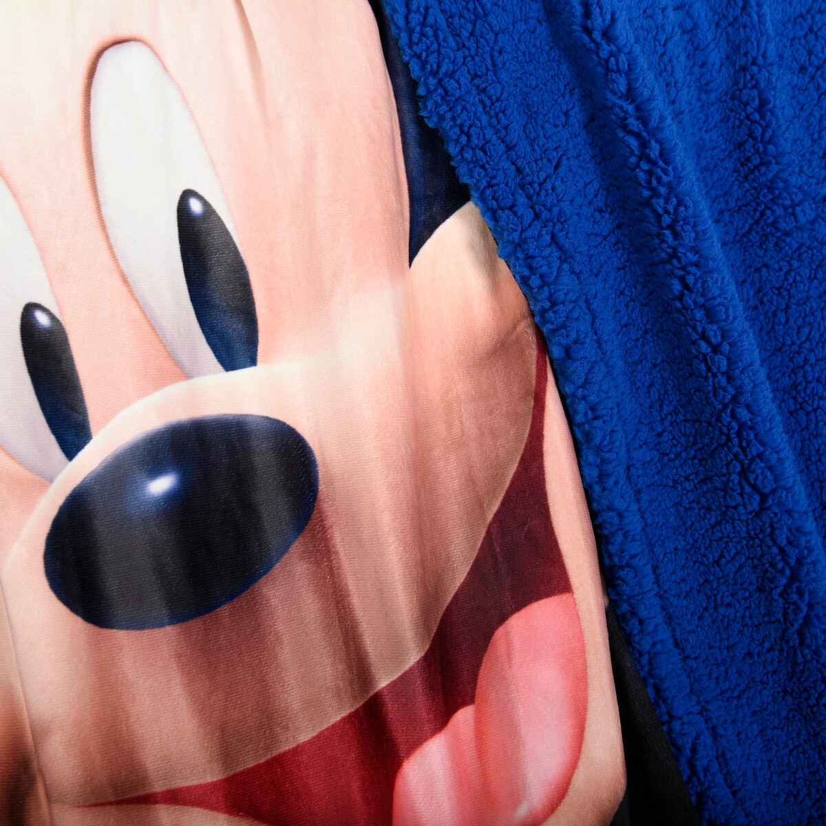 ディズニー キャラクターブランケット