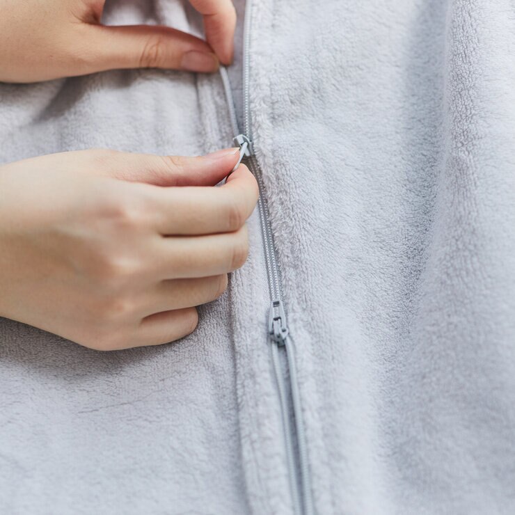 エイデンアンドアネイ フリース足つきスリーパー グレーポラー 90cm