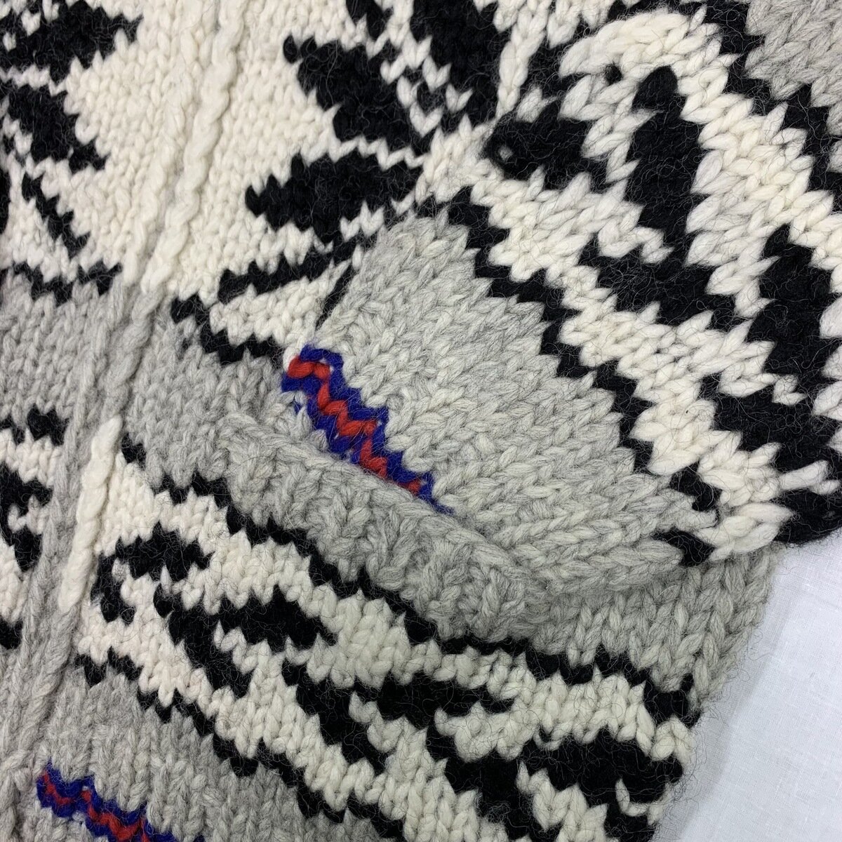 SNOID カウチン カナタ ウールカウチンセーター スノー柄 44(XL) | Costco Japan