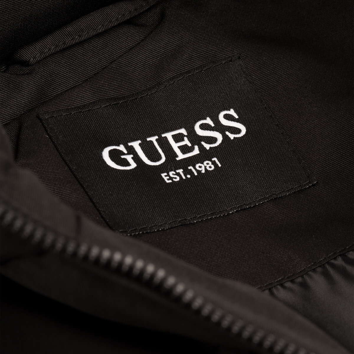 GUESS パッファー ジャケット