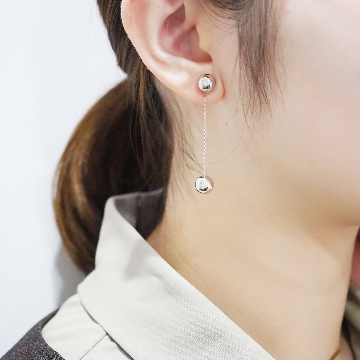 プラチナ 7.5mm ボール チェーン付き 2Way ピアス