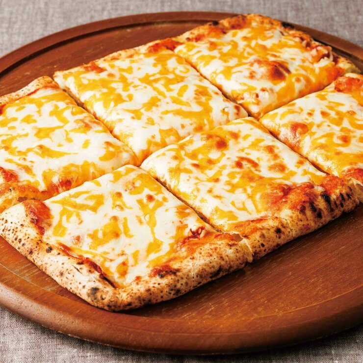 四角ピザクアトロチーズ
